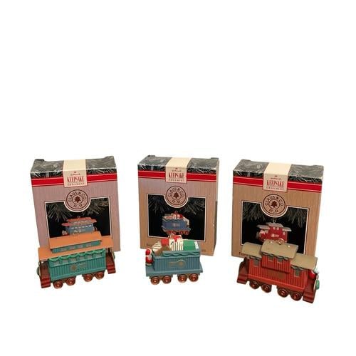 Hallmark Keepsake 1991 Claus & Co RR Train Ornament Set Passenger