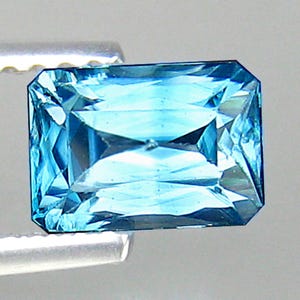 1.64Ct Hot Blue Zircon: Octagon Gemstone from Cambodia