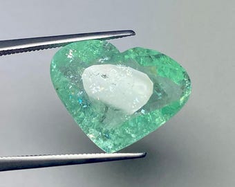 15,67 ct "AIGS"-certifierad hjärtparaiba-turmalin: neonljusgrön, Moçambique