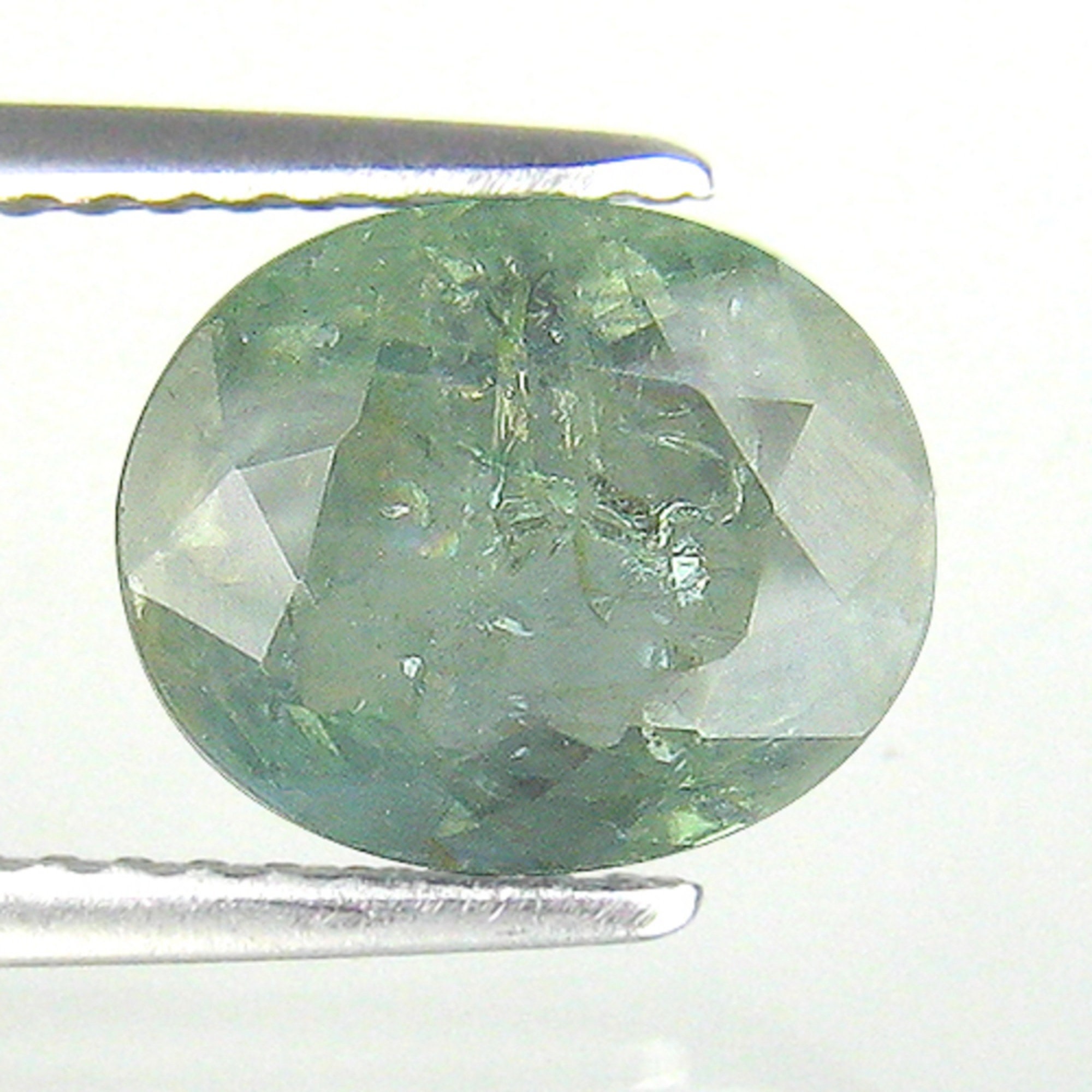 2.27ct Nice Color Change Unheated 100% Natural Alexandrite Under