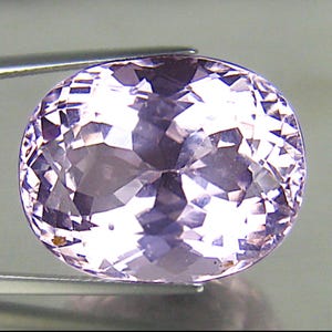 41.12Ct Excellent 100% Natural Pink Kunzite Gemstone From Afganistan