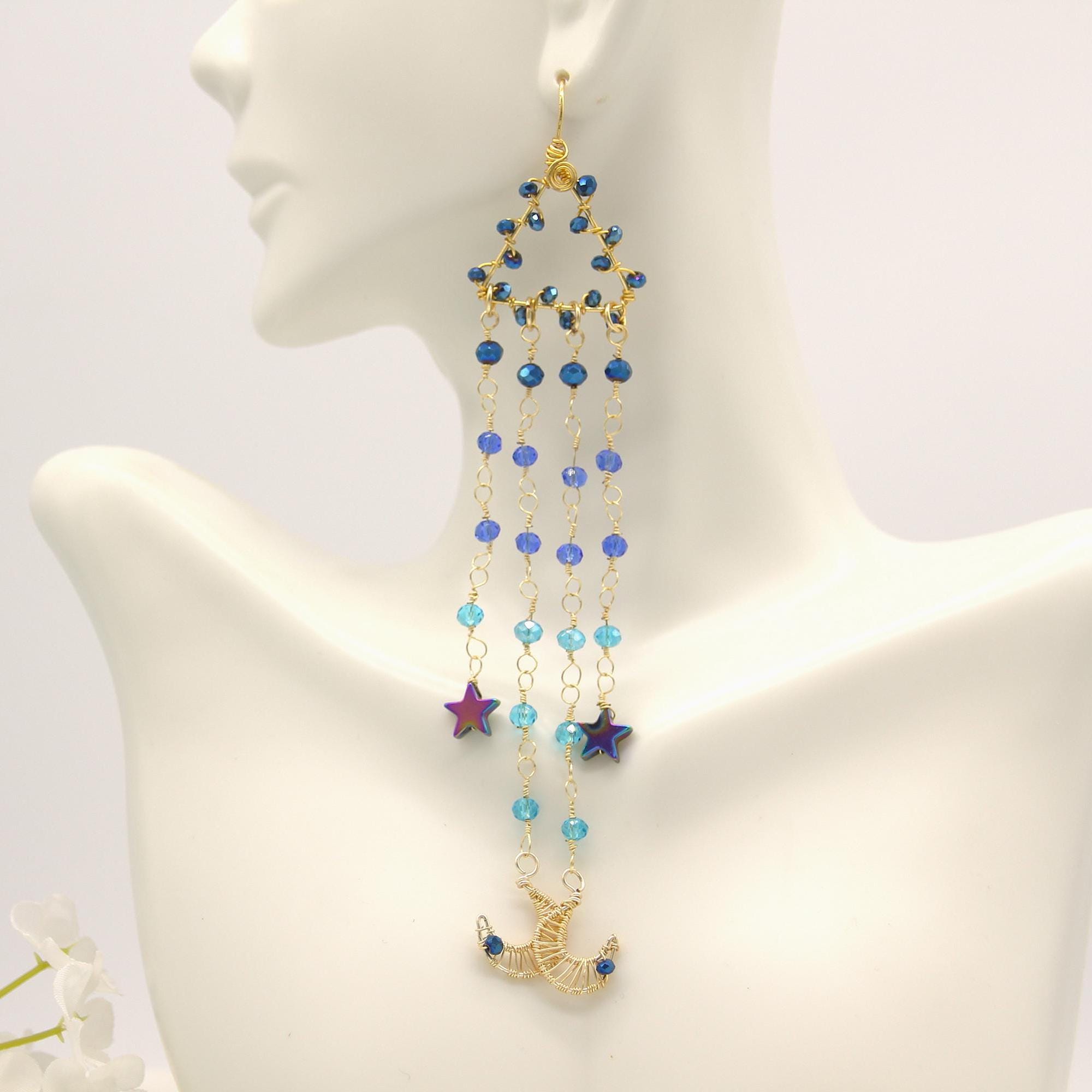 Orecchini Lunghi Pendenti Luna E Stella In Cristallo, Stile Boho Hippie. Gioielli Metafisici Placcati Oro Vintage, Ipoallergenici, Lunghi 12,5 Cm.