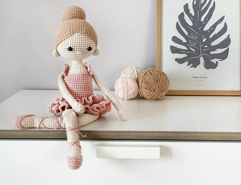 Modèle de poupée au crochet, modèle ballerine, ballerine amigurumi, ballerine au crochet, poupée amigurumi, poupée danseuse, poupée au crochet ballerine image 4