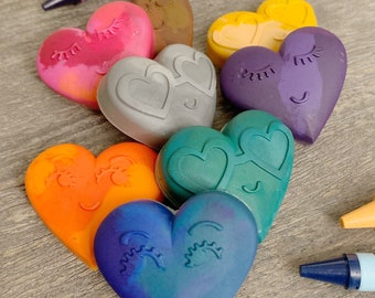 Set of 8 Heart Crayons, Kids Gifts, Crayons, Valentine’s Day Gift for Kids, Kids Party Favors, Custom Crayons