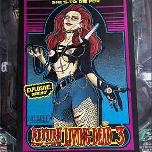 Op Return of the Living Dead 3 geïnspireerde print