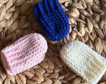 Handmade Crochet Baby Mittens – Soft Newborn to 3 Months