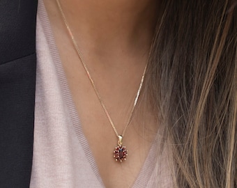 14K Solid Gold Garnet Gemstone Necklace, Cluster Flower Shaped Garnet Stones, Unique Halo Necklace, January Birthstone Necklace