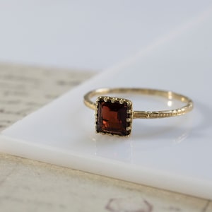 14K Gold Garnet Gemstone Ring, Dainty Ring, Minimalist Ring, Jewelry Handmade, Birthday Gift, Gift For Her,January Birthstone