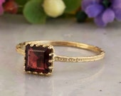 14K Solid Yellow Gold 5X5 Mm Red Garnet Squere Ring, Gemstone Ring, Dainty Ring, January Birthstone, Dainty Jewelry, Christmas Gift,
