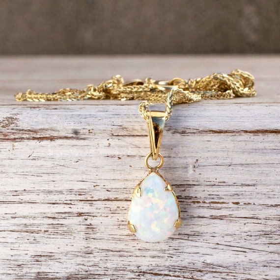 Parle Yellow Gold Fire Opal Necklace NFOFF300375C 14KY Olean | Ask Design  Jewelers | Olean, NY