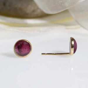 Garnet Stud Earrings, Fine Jewelry, Gemstone Earrings, Solid Gold Earrings, 14k Gold Earrings, Dainty Stud Earrings, January Birthstones