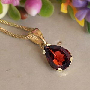 Garnet Pendant Necklace, Garnet Teardrop Necklace, Natural Garnet Pendant, 14K Gold Pendant, Teardrop Gold Necklace, Garnet Jewelry, Red Gem