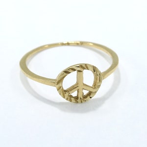 Anillo de oro amarillo macizo de 14 quilates con símbolo de la paz, estilo bohemio, delicado, regalo de Navidad, hecho a mano, regalo para ella.