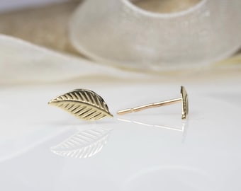 Tiny Gold Studs, Tiny Leaf Studs, Nature Inspired Jewelry, Solid Gold Earrings, 14K Gold Earrings, Feather Earrings, Second Hole Earrings
