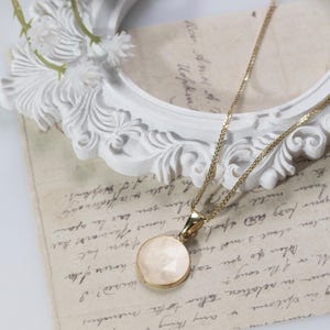 14K Solid Gold Moonstone Pendant Necklace, Round Natural Gemstone Fine Jewelry afbeelding 10