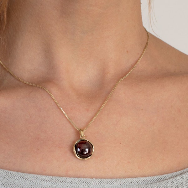 Garnet Pendant Necklace, Solid Gold Necklace Pendant, Real Gold Gemstone Necklace, Natural Garnet, Garnet Jewelry, January Birthstone, 14K