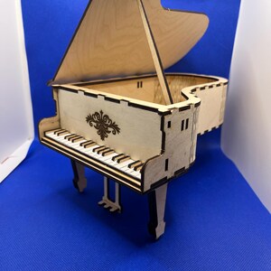 Grand Piano gift box and decor