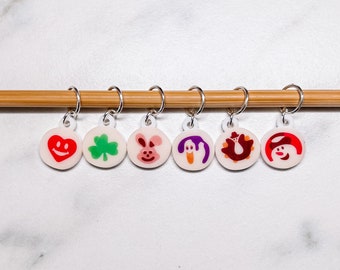 Slice and Bake Cookie Stitch Markers - Retro Holiday Knitting and Crochet Progress Keepers - Nostalgic Food Knitting Crochet Tools