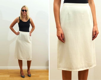 Vintage skirt/ Secretary skirt/ White skirt / Business skirt/ Office skirt/ Nina Finnish Finland/ Size Medium/ UK 10/ EU 38