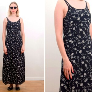 Vintage dress/ Summer dress/ Full dress/ Black - dark blue flower pattern dress/ Long dress / Boho style/ Size Small/ UK 10/ EU 36
