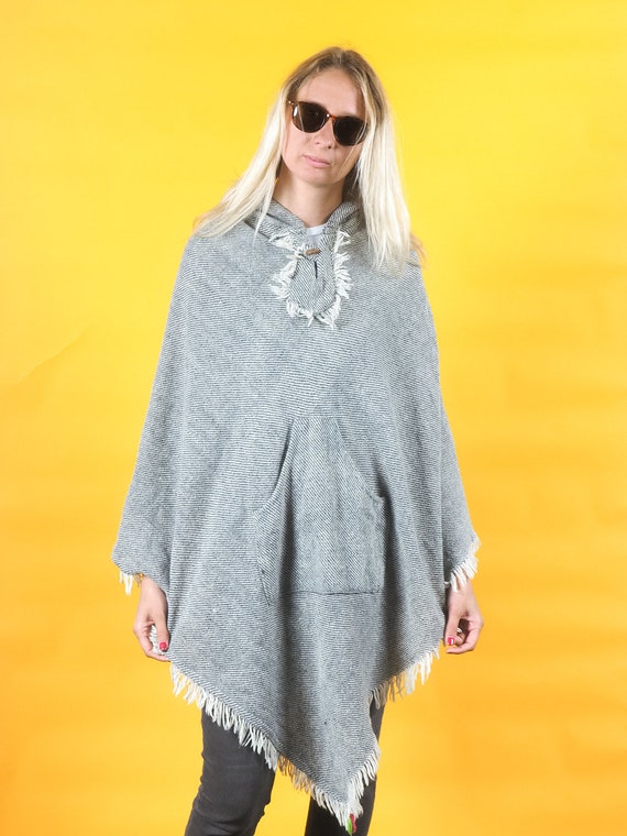 Vintage wool poncho made in India/ Yoga travel ou… - image 2