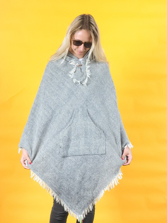 Vintage wool poncho made in India/ Yoga travel ou… - image 5