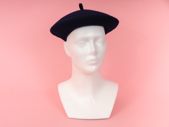 Vintage blue felt beret/ British Flat Hat - Navy W