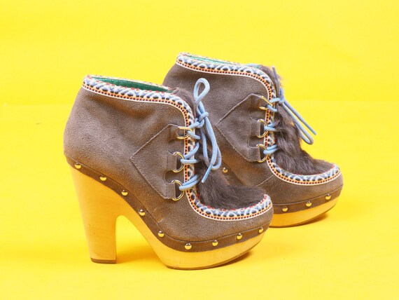 clog heel boots
