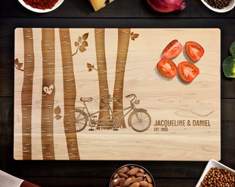 Planche à découper personnalisée vélo tandem planche à découper forêt de bouleaux cadeaux de mariage faits main pour couple cadeau de douche nuptiale cadeau d'anniversaire en bois