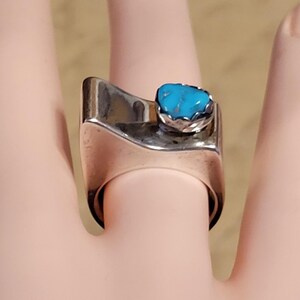 Sz 1/2 Hand Crafted Sterling Turquoise Asymmetrical Design Ring Signed