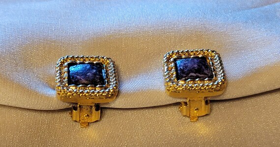 Lovely Pair Of 14mm Square Comfortable Clip-Back … - image 6