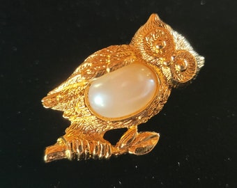 Avon's 1995 "Friendly Critters" Collection - Owl Pin -Tie Tac, Lapel, Scarf In Great, Ready To Wear Condition