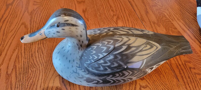 3 1967 Victor D-9 Duck Decoys: Mallard Drake & 2 Hens - Hunting Or Decorating image 4