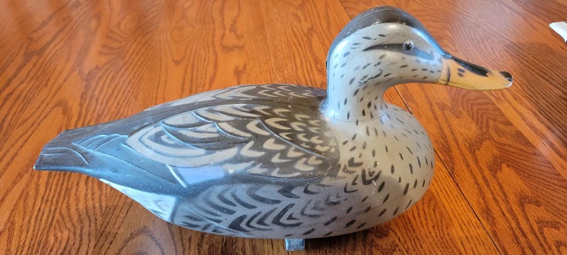 3 1967 Victor D-9 Duck Decoys: Mallard Drake & 2 Hens - Hunting Or Decorating image 8