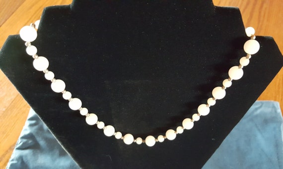 White Jadeite and Sterling Bead 18" Beautiful Nec… - image 1