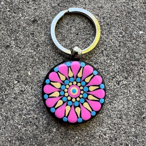 Dot mandala keychain, dot art keychain, dot mandala painting, double sided keychain, handmade keychain, hand painted, mandala dot art, poly