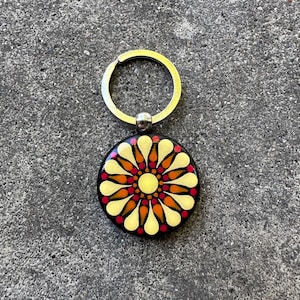 Dot mandala keychain, dot art keychain, dot mandala painting, double sided keychain, handmade keychain, hand painted, mandala dot art