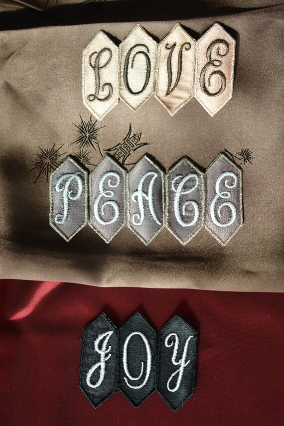 EMBROIDERED MONOGRAMMED INITIAL - B - image 2