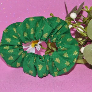 Christmas Tree Scrunchie, Pine Tree Scrunchies, Holiday scrunchie, Green Hair Tye