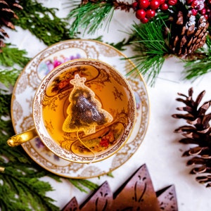 5 sachets de thé sapin de noël pour fête de noël. Idées cadeaux pour collègues, amateurs de thé ou réveillon. Cadeau unique pour lui ou elle
