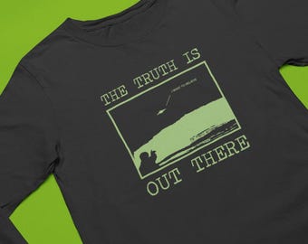The Truth Is Out There Long Sleeve Shirt, Retro Xfiles, X-files Gift, I Want To Believe Tee, 90s, Aliens Shirt, Mulder Scully UFO VHS Shirt