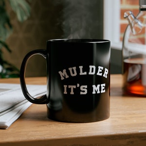 Mulder It&#39;s Me Mug: X-Files Fan Gift