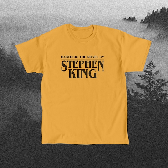 スティーブン・キング小説Tシャツ：ホラー好きへのギフト - Etsy 日本