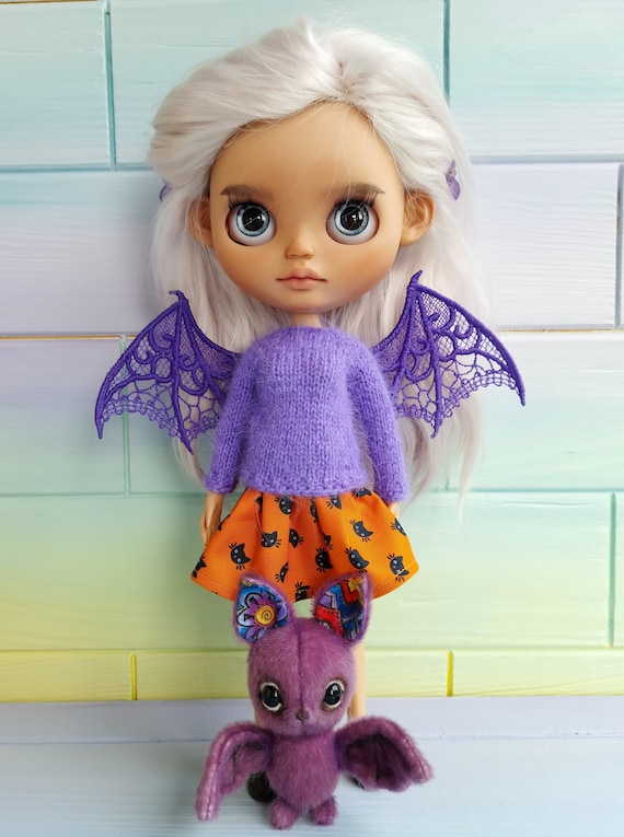 Blythe Halloween Sweater: Purple Angora, Embroidered Bat Wings