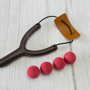 Catapult Toy Stocking Filler with Foam Balls, Classic traditional toy's