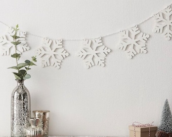Wooden Snowflake Bunting, White Snowflake Decoration, Snowflake Garland, Christmas Decorations, Wooden Christmas Garland, Christmas Bunting