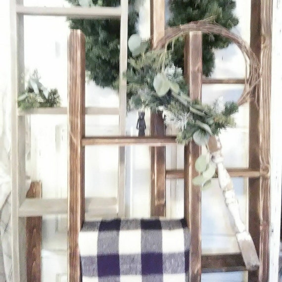 Lovely Farmhouse Style Ladders For Displaying Blankets And Decorative Things Blanket Ladders Rustic Weathered Finishes 5 Heights