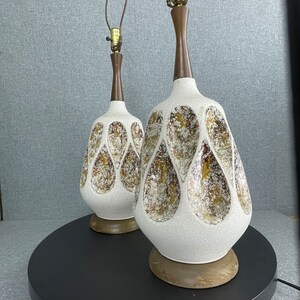 Pair of Midcentury Modern Lava Glaze Table Lamps image 5