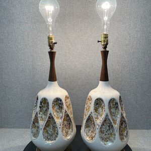 Pair of Midcentury Modern Lava Glaze Table Lamps image 2
