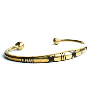 African brass bangle, Tuareg bangle, Brass cuff bangle, African bracelet, Tribal brass bracelet, Ethnic brass bracelet, Berber brass bangle
